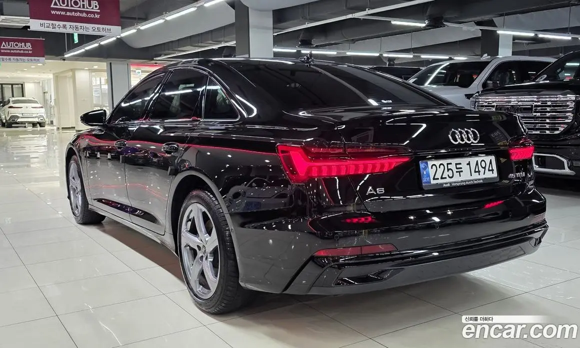 Audi A6 2025 2.0 автомат (гидро), фото 8