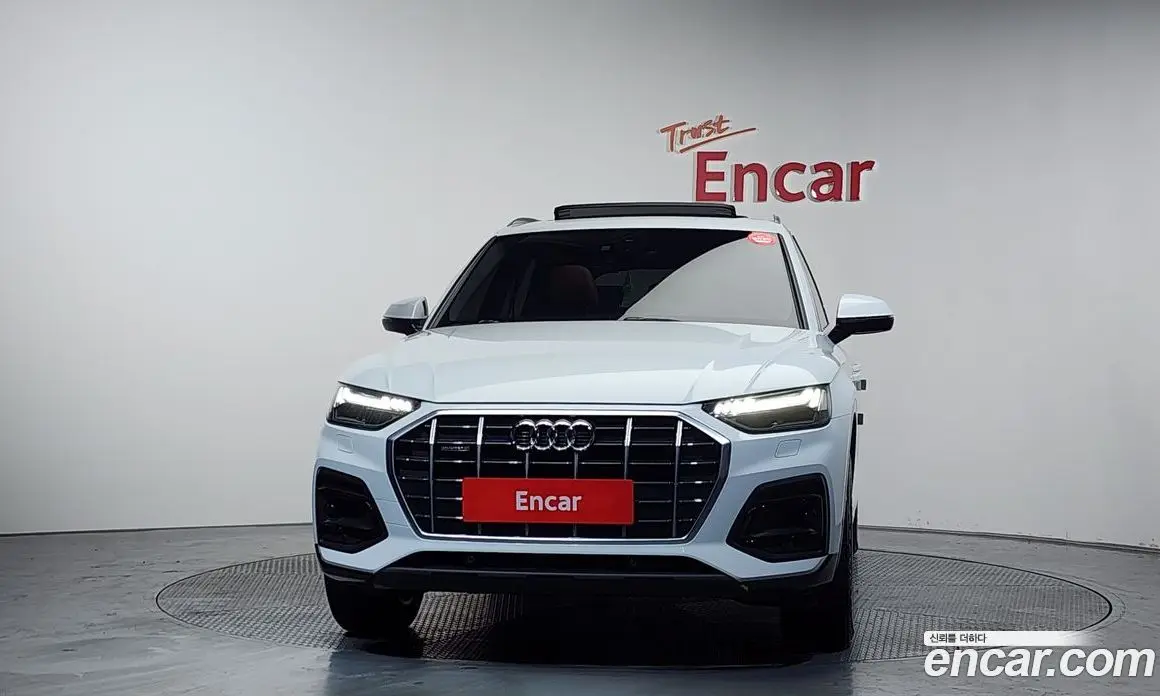 Audi Q5 2022 2.0 автомат (гидро), фото 3
