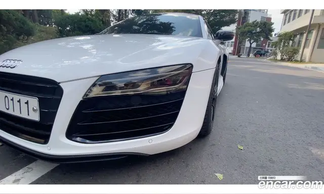 Audi R8 2015 5.2 автомат (гидро), миниатюра 2