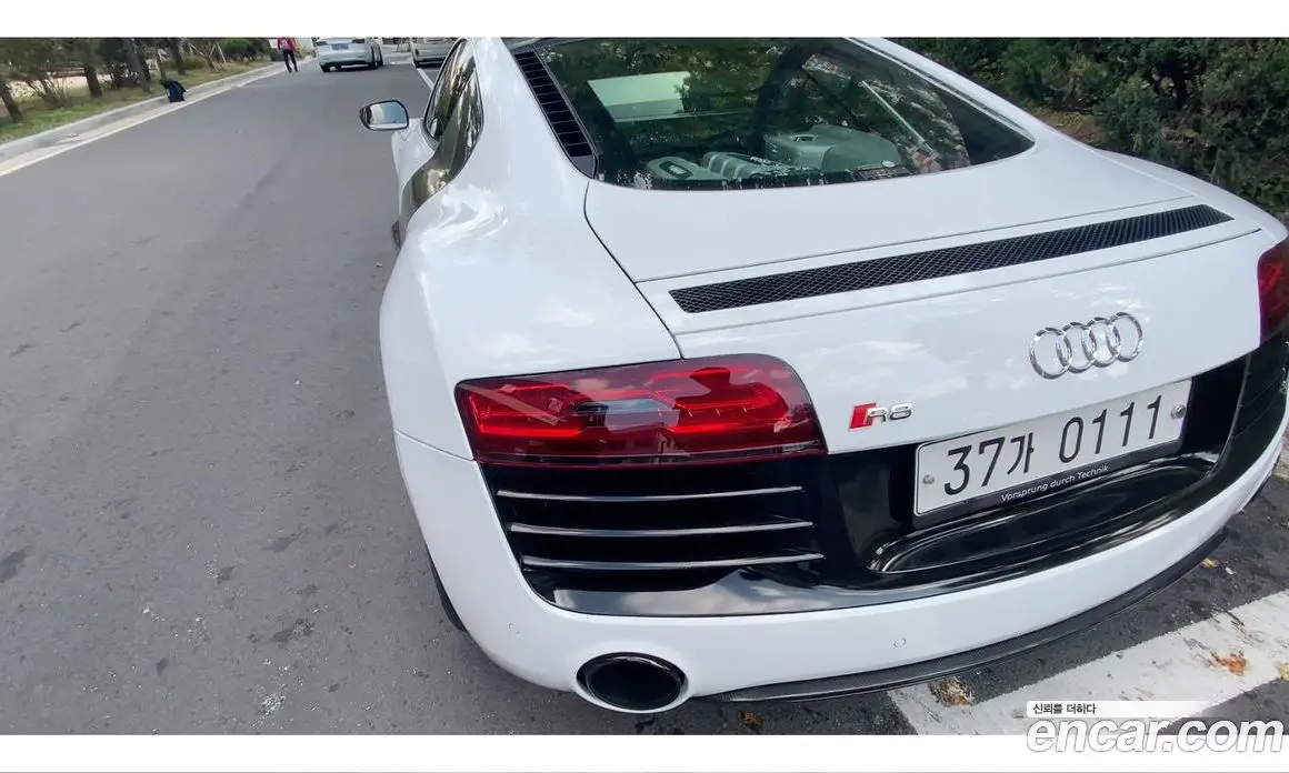 Audi R8 2015 5.2 автомат (гидро), фото 4