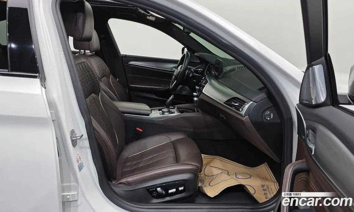 BMW 5 серия 2018 3.0 автомат (гидро), фото 13