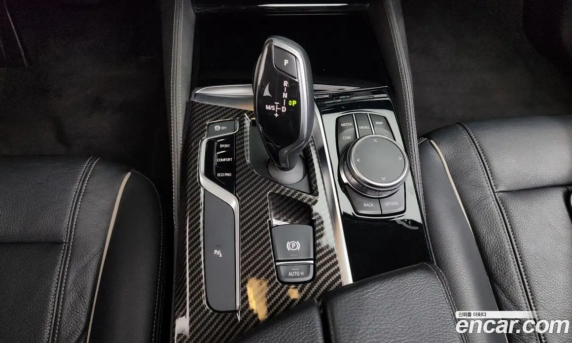 BMW 5 серия 2018 2.0 автомат (гидро), фото 9