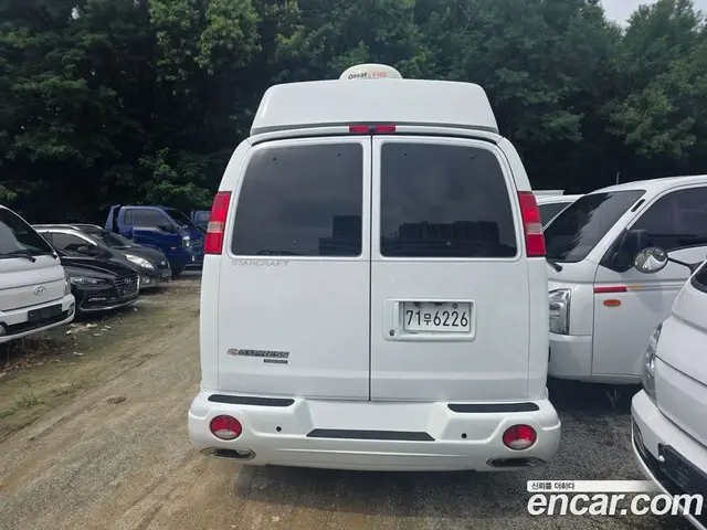 Chevrolet Express Van 2013 6.0 автомат (гидро), миниатюра 4