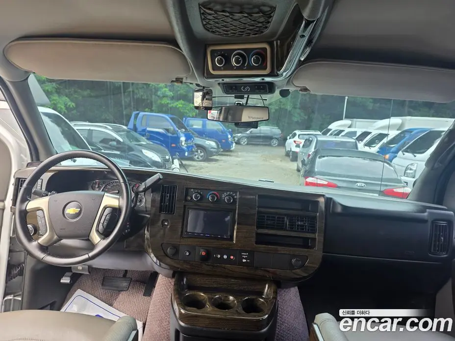 Chevrolet Express Van 2013 6.0 автомат (гидро), фото 7
