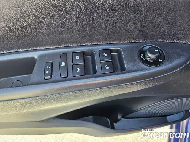 Chevrolet Spark 2015 1.0 автомат (гидро), миниатюра 11