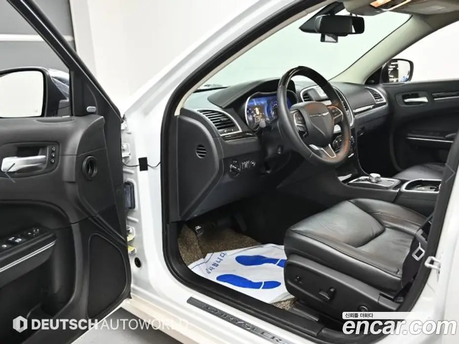 Chrysler 300C 2016 3.6 автомат (гидро), фото 11