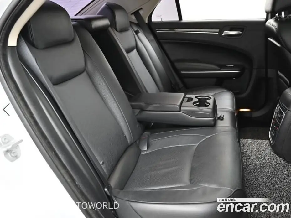 Chrysler 300C 2016 3.6 автомат (гидро), фото 12