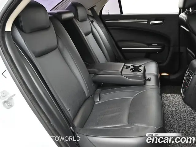 Chrysler 300C 2016 3.6 автомат (гидро), миниатюра 12
