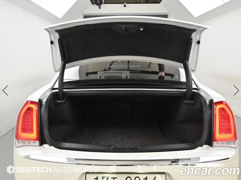 Chrysler 300C 2016 3.6 автомат (гидро), фото 19