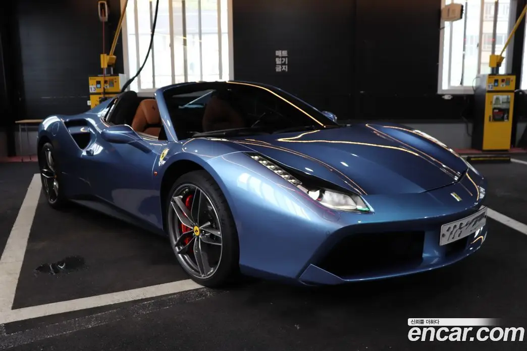 Ferrari 488 2017 3.9 автомат (гидро), фото 16