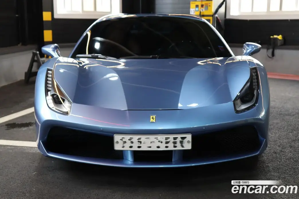 Ferrari 488 2017 3.9 автомат (гидро), фото 3