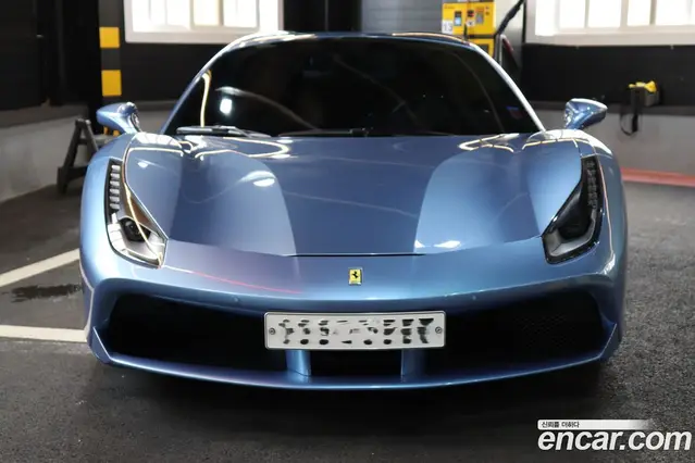 Ferrari 488 2017 3.9 автомат (гидро), миниатюра 3