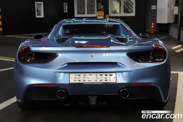 Ferrari 488 2017 3.9 автомат (гидро), миниатюра 4