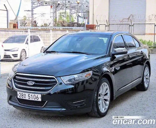 Ford Taurus 2013 3.5 автомат (гидро), миниатюра 2 Ford Taurus 2013 3.5 автомат (гидро), миниатюра 2