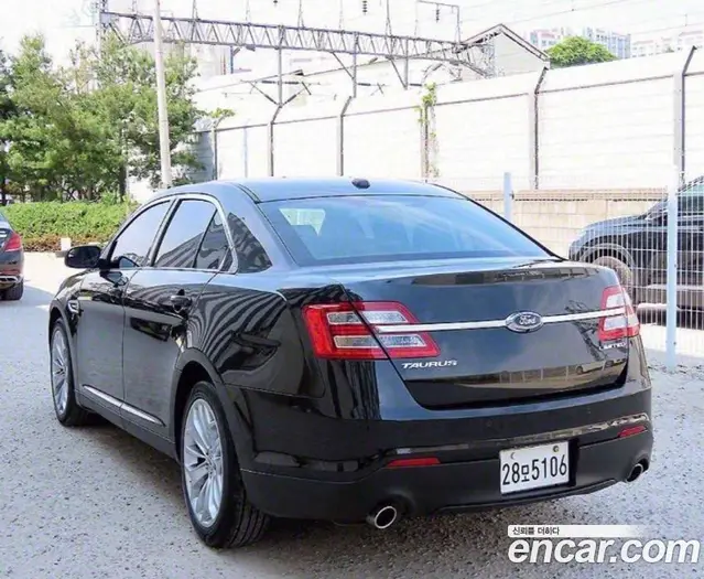 Ford Taurus 2013 3.5 автомат (гидро), миниатюра 3 Ford Taurus 2013 3.5 автомат (гидро), миниатюра 3
