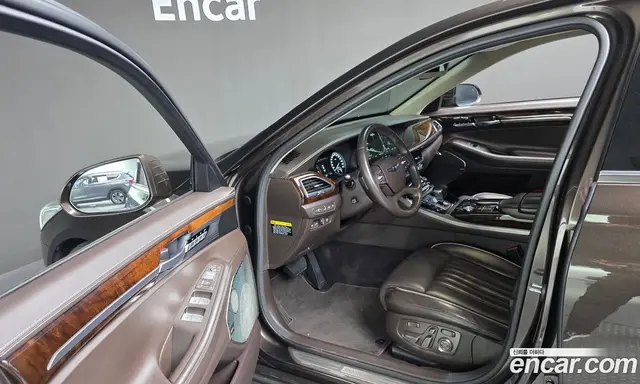 Genesis EQ900 2016 5.0 автомат (гидро), миниатюра 11 Genesis EQ900 2016 5.0 автомат (гидро), миниатюра 11