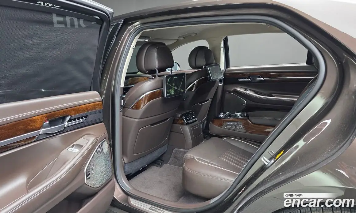 Genesis EQ900 2016 5.0 автомат (гидро), фото 15 Genesis EQ900 2016 5.0 автомат (гидро), фото 15