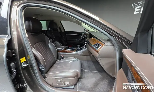 Genesis EQ900 2016 5.0 автомат (гидро), миниатюра 9 Genesis EQ900 2016 5.0 автомат (гидро), миниатюра 9