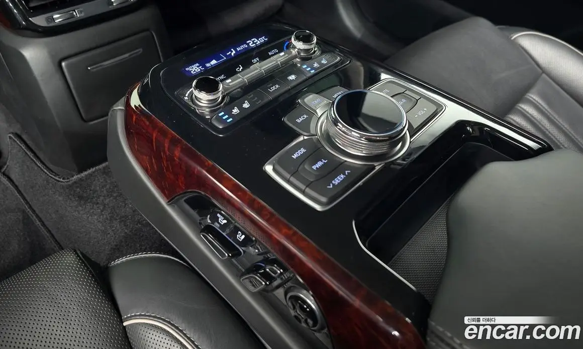 Genesis EQ900 2016 5.0 автомат (гидро), фото 19