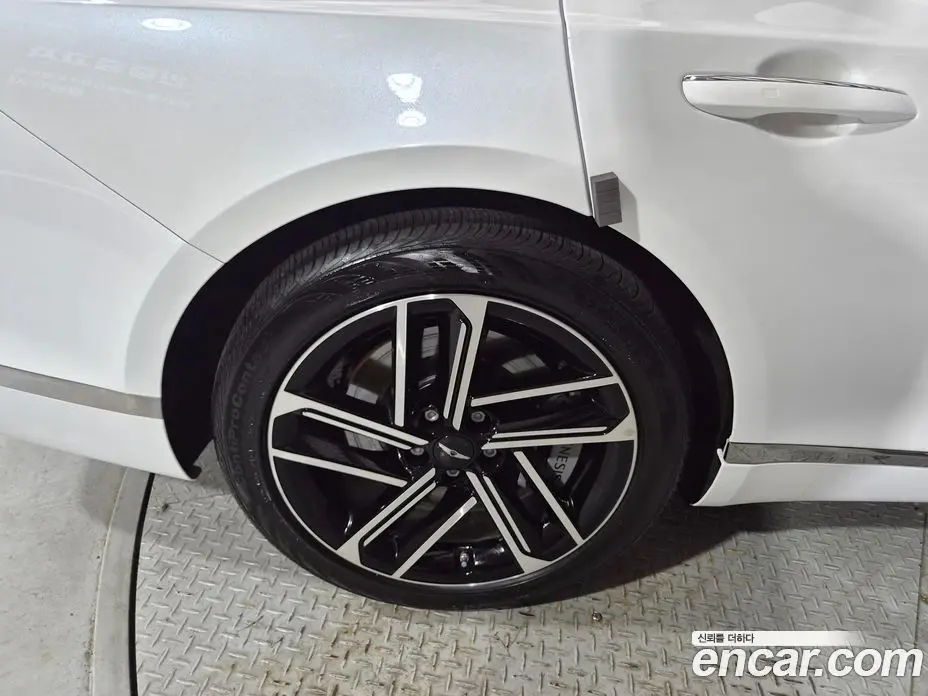 Genesis G80 2024 2.5 автомат (гидро), фото 16