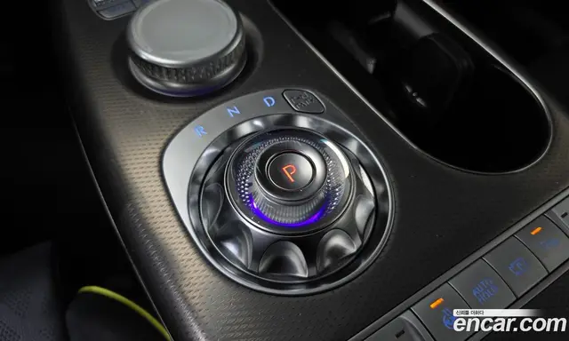 Genesis GV60 2022 0.1 автомат (гидро), миниатюра 12