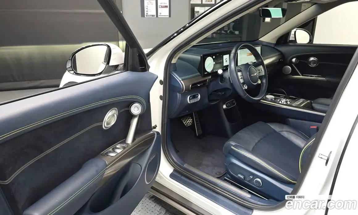 Genesis GV60 2022 0.1 автомат (гидро), фото 13