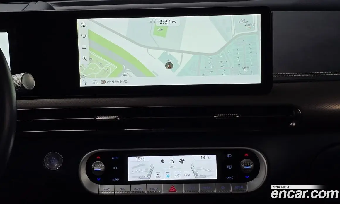 Genesis GV60 2022 0.1 автомат (гидро), фото 21