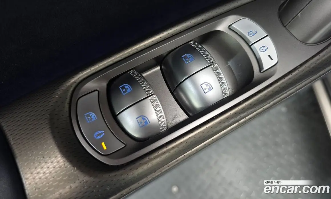 Genesis GV60 2022 0.1 автомат (гидро), фото 38