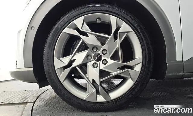 Genesis GV60 2022 0.1 автомат (гидро), миниатюра 5