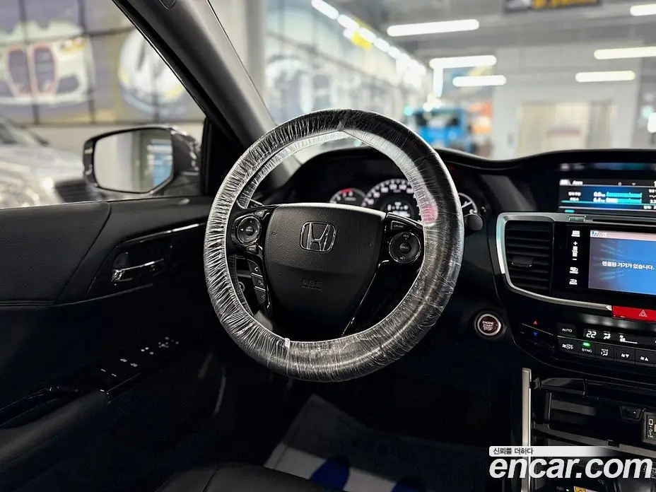 Honda Accord 2016 2.4 автомат (гидро), фото 14 Honda Accord 2016 2.4 автомат (гидро), фото 14