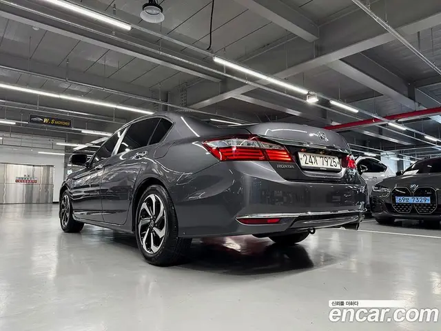 Honda Accord 2016 2.4 автомат (гидро), миниатюра 5 Honda Accord 2016 2.4 автомат (гидро), миниатюра 5