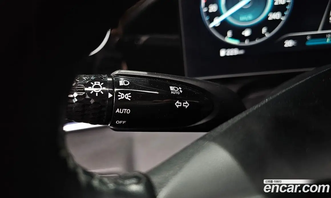 Hyundai Avante 2020 1.6 автомат (гидро), фото 23