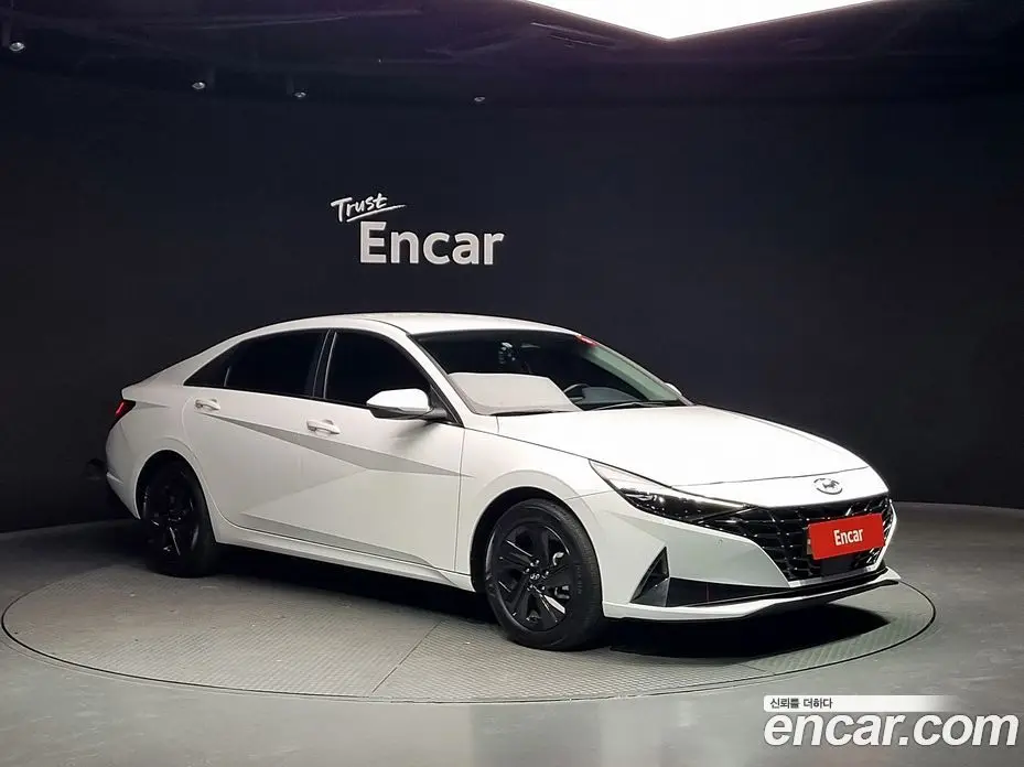 Hyundai Avante 2020 1.6 автомат (гидро), фото 40