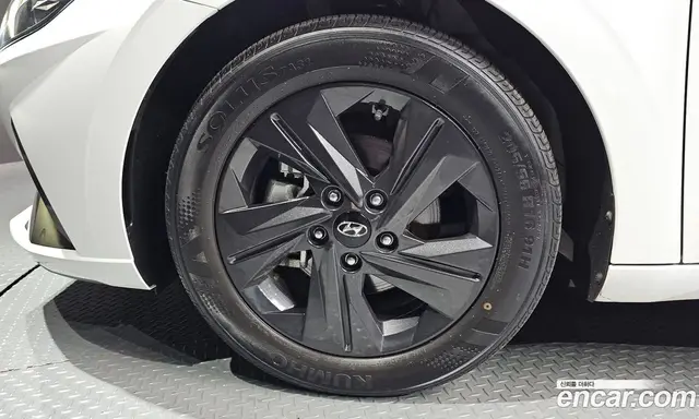 Hyundai Avante 2020 1.6 автомат (гидро), миниатюра 5