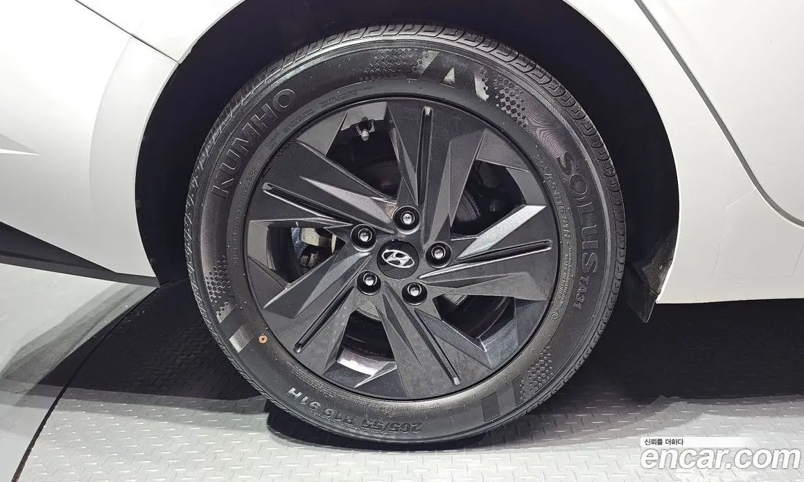 Hyundai Avante 2020 1.6 автомат (гидро), фото 7