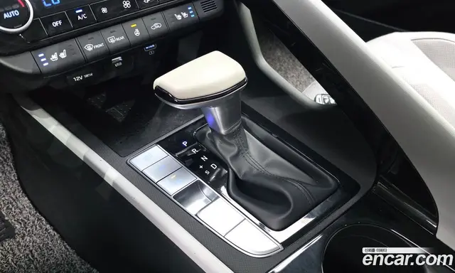 Hyundai Avante 2020 1.6 автомат (гидро), миниатюра 12