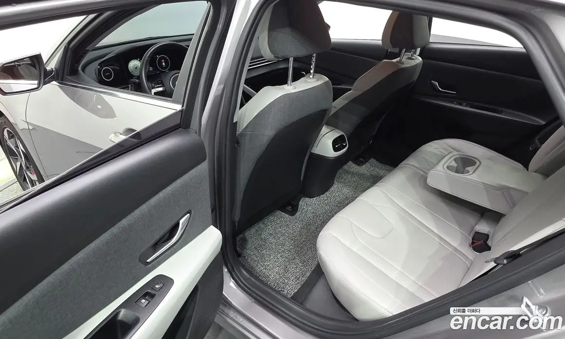 Hyundai Avante 2020 1.6 автомат (гидро), фото 18