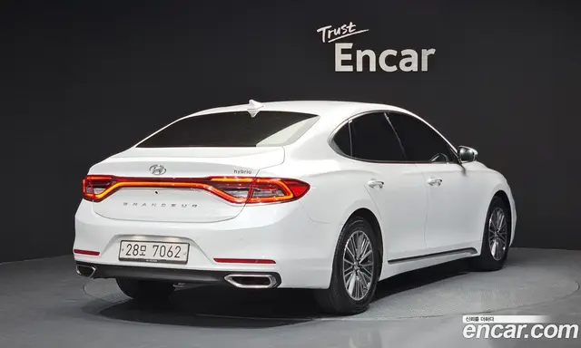 Hyundai Grandeur 2018 2.4 автомат (гидро), миниатюра 2 Hyundai Grandeur 2018 2.4 автомат (гидро), миниатюра 2