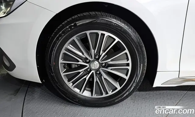 Hyundai Grandeur 2018 2.4 автомат (гидро), миниатюра 5 Hyundai Grandeur 2018 2.4 автомат (гидро), миниатюра 5