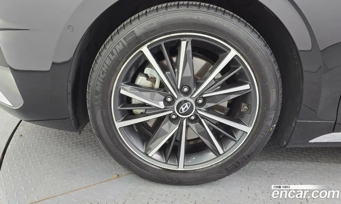 Hyundai Grandeur 2021 3.3 автомат (гидро), фото 5