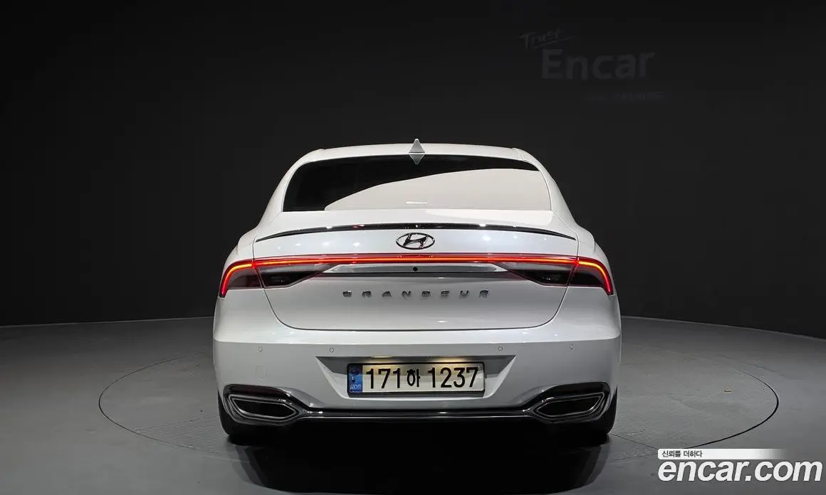 Hyundai Grandeur 2022 3.3 автомат (гидро), фото 4