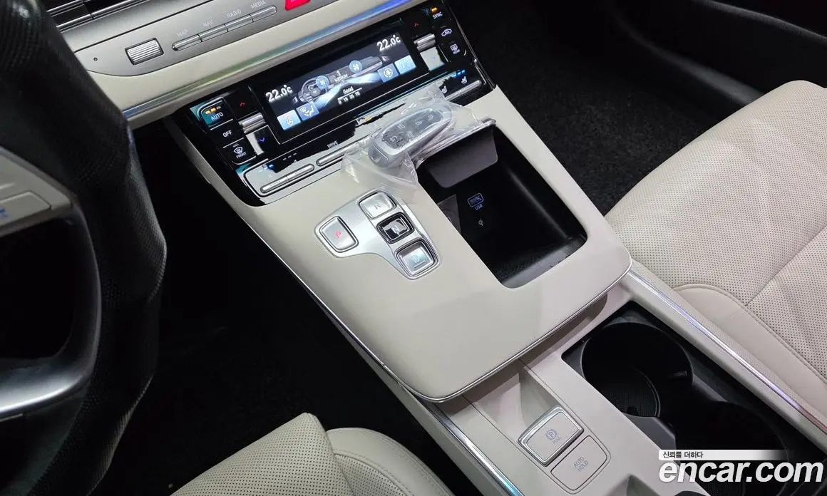 Hyundai Grandeur 2022 3.3 автомат (гидро), фото 9