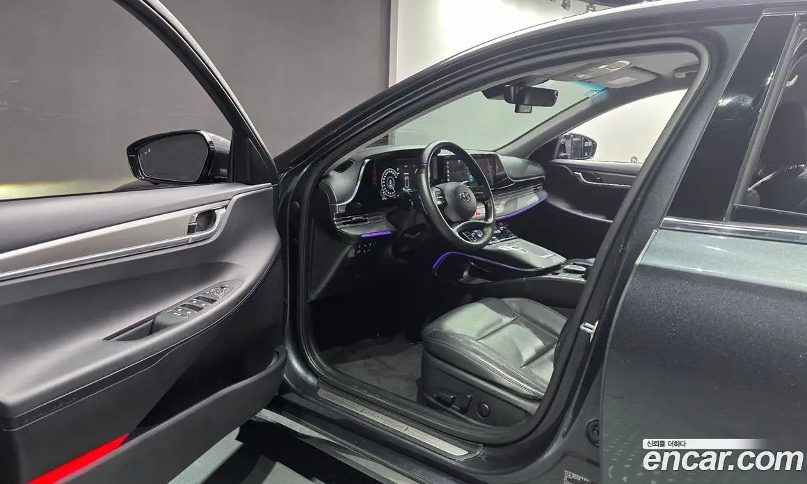 Hyundai Grandeur 2022 2.5 автомат (гидро), фото 13