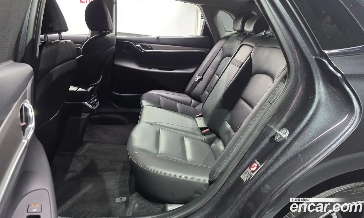 Hyundai Grandeur 2022 2.5 автомат (гидро), фото 17
