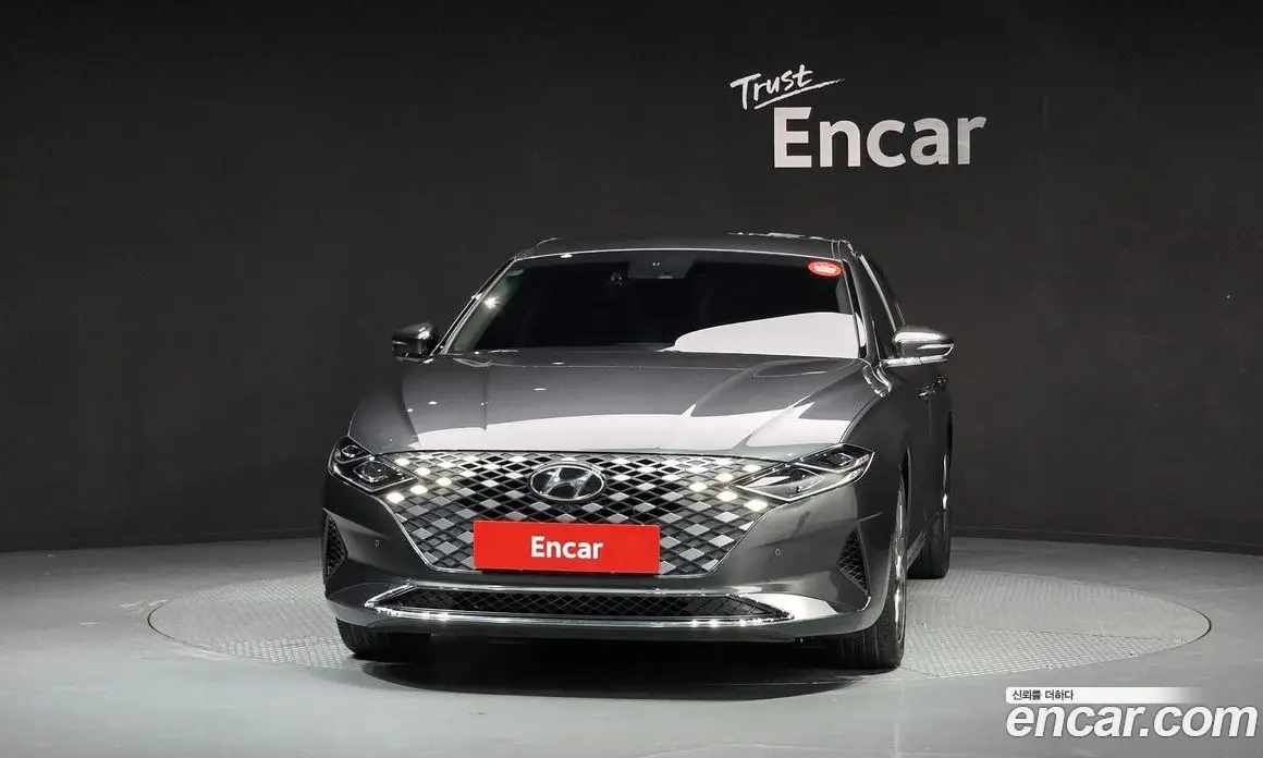 Hyundai Grandeur 2022 2.5 автомат (гидро), фото 3
