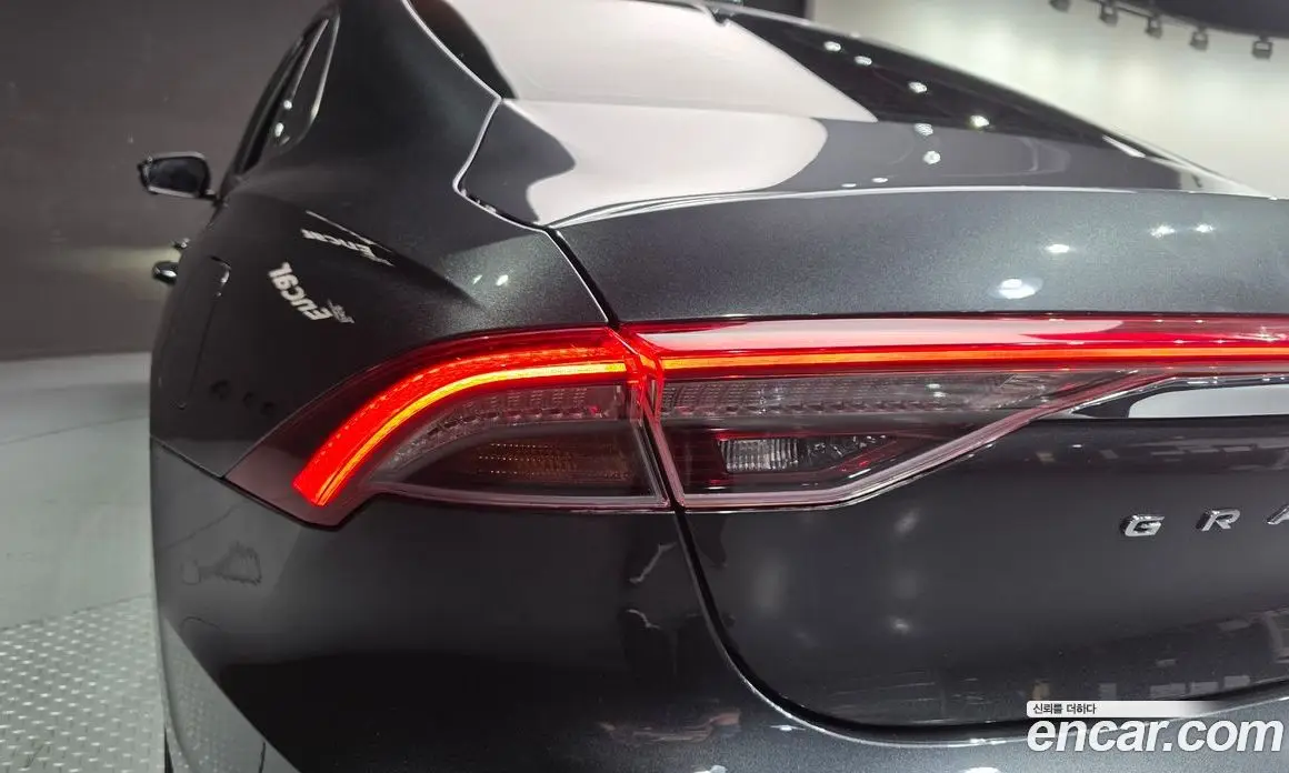 Hyundai Grandeur 2022 2.5 автомат (гидро), фото 9