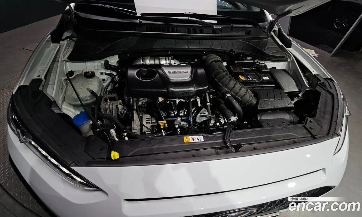 Hyundai Kona 2017 1.6 автомат (гидро), фото 6