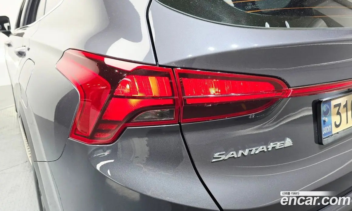 Hyundai Santa Fe 2022 1.6 автомат (гидро), фото 9