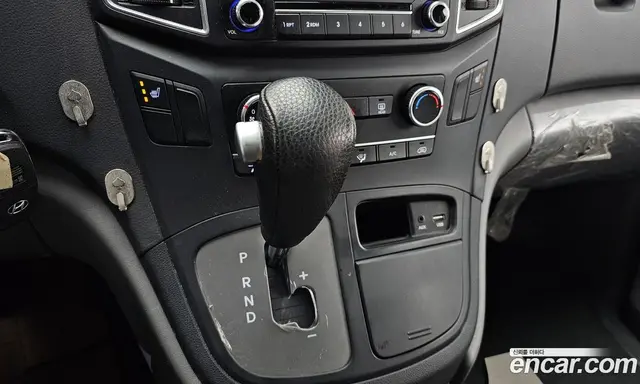 Hyundai Starex 2018 2.5 автомат (гидро), миниатюра 9