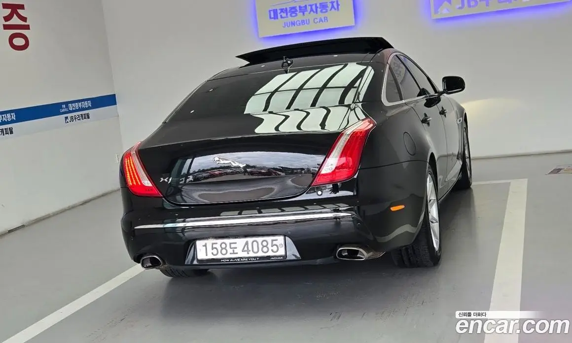 Jaguar XJ 2015 2.0 автомат (гидро), фото 4